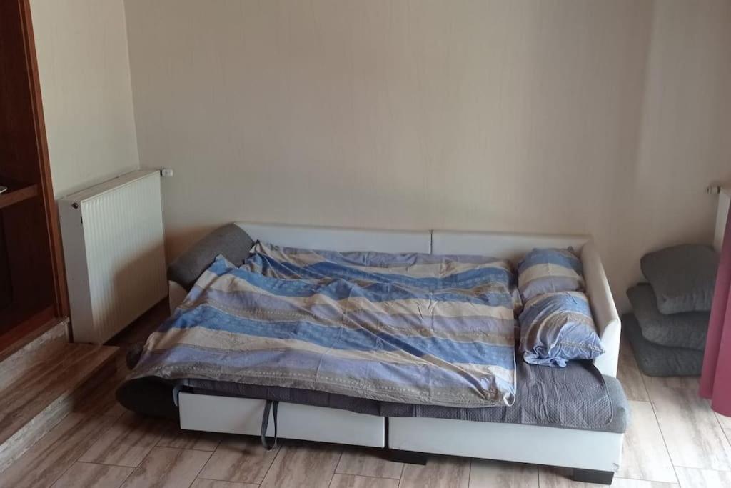 Ruhige Ferienwohnung Im Hunsrueck Hungenroth エクステリア 写真