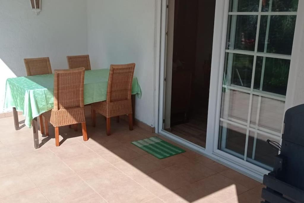 Ruhige Ferienwohnung Im Hunsrueck Hungenroth エクステリア 写真